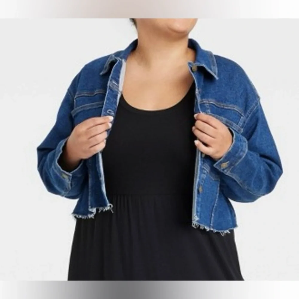 NWT- Women’s AVA & VIV Cropped Denim Jacket - Picture 1 of 11